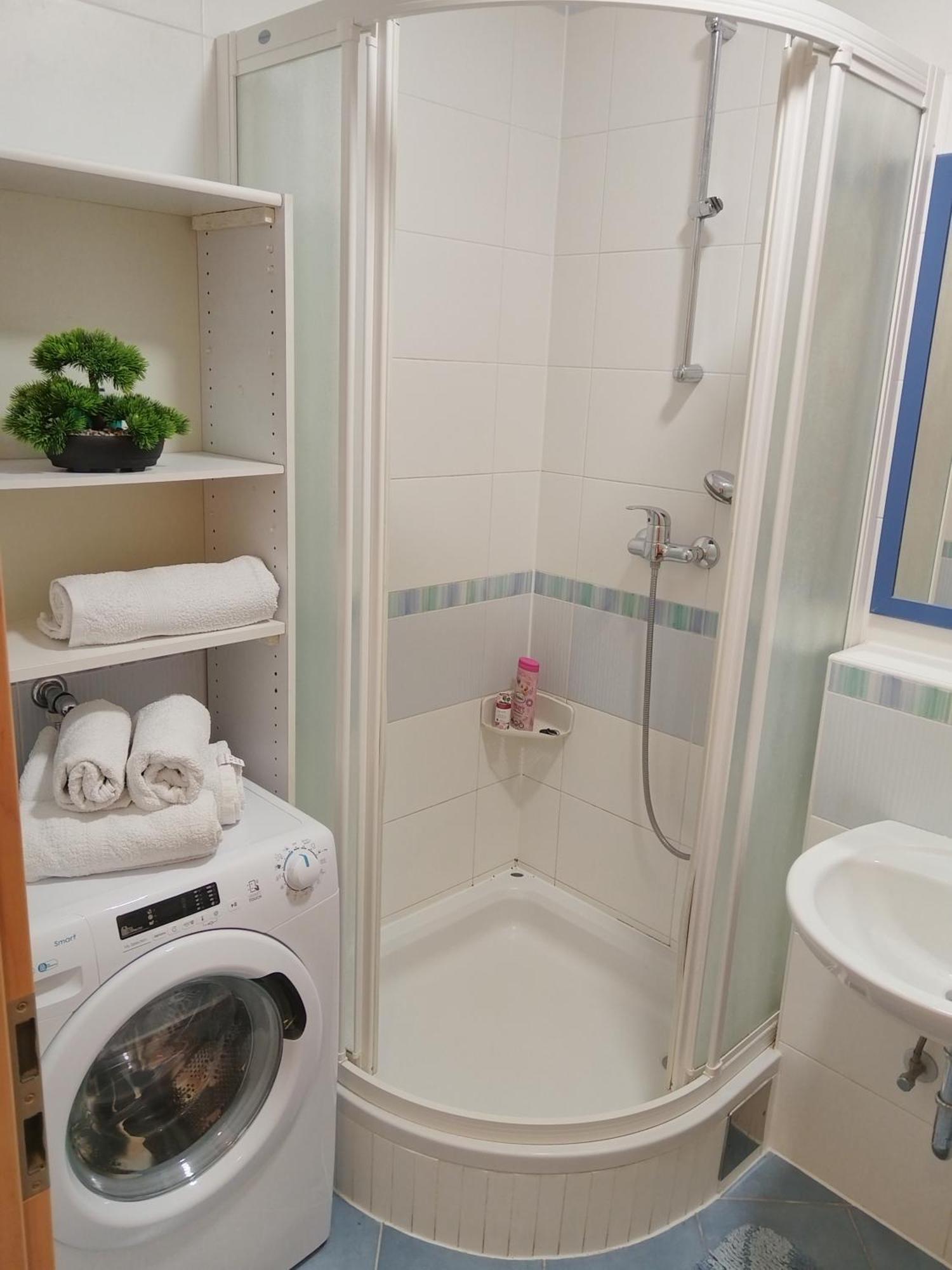 Apartment Ljudmila 沃迪切 外观 照片