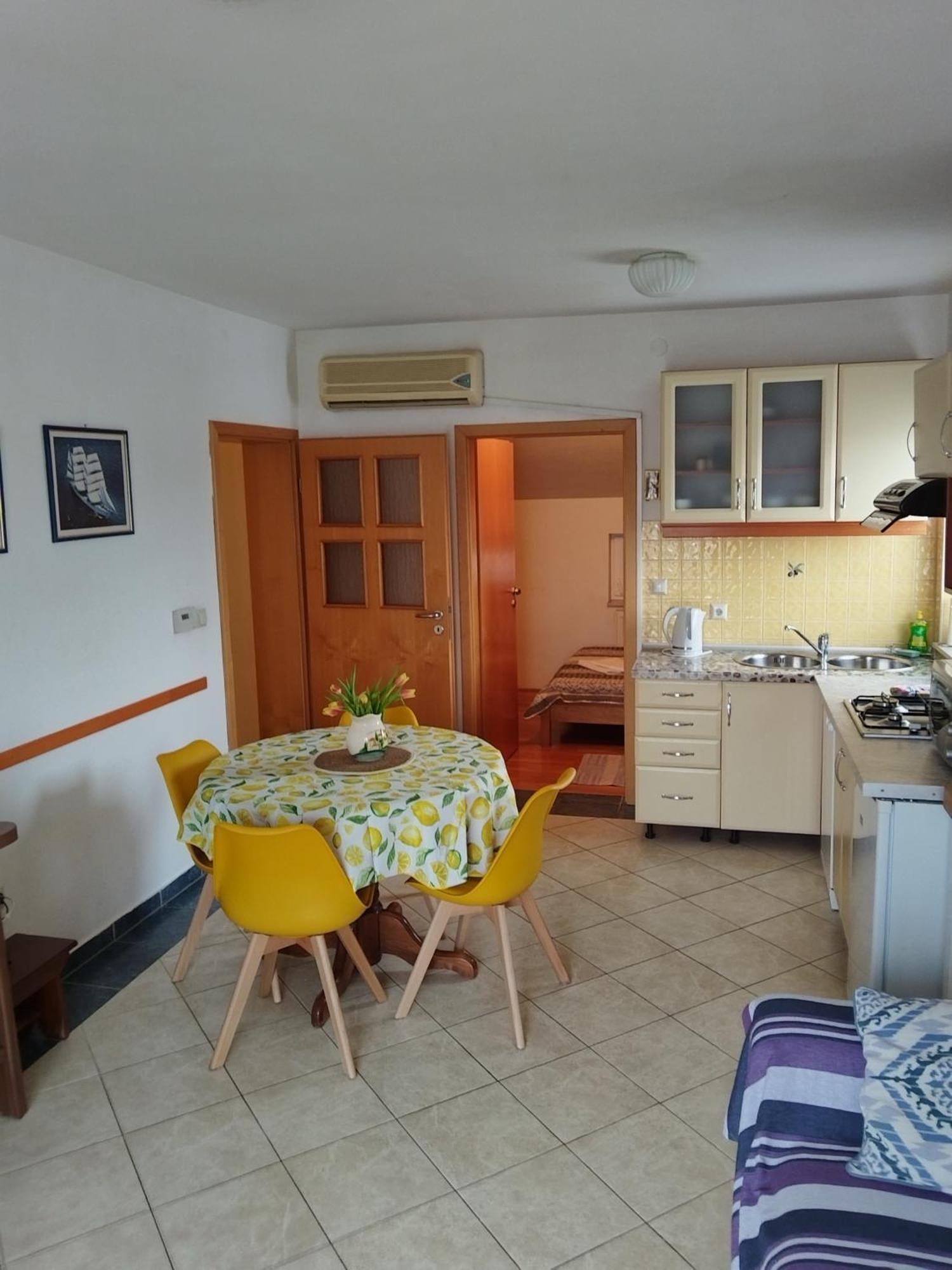 Apartment Ljudmila 沃迪切 外观 照片